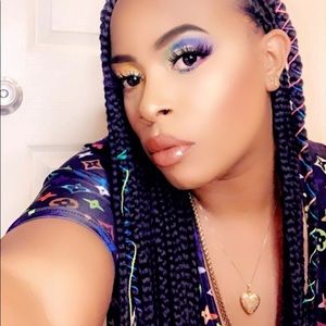 Meet your Posher, Brittney